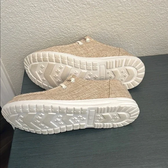 Women’s  Casual Tan Loafers - Picture 2 of 2